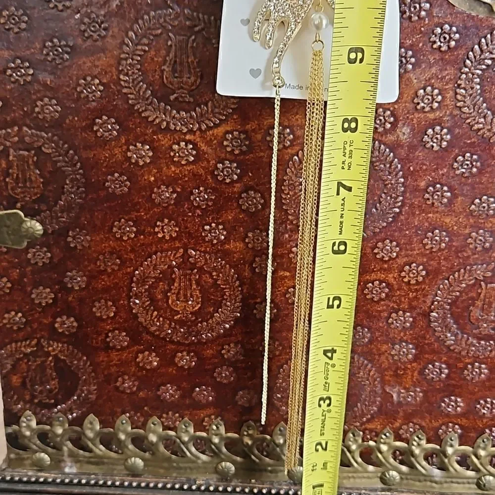 NWOT  Chinese style rhinestone and gold hairpin with long tassels